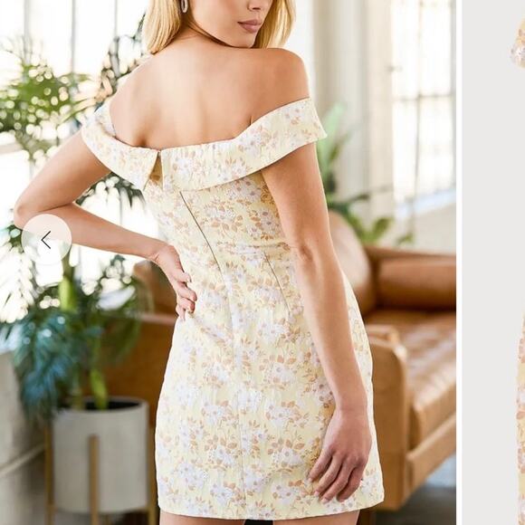 Lulus Favorite Song Yellow Floral Off-the-Shoulder Mini Dress Size Small - Picture 2 of 7